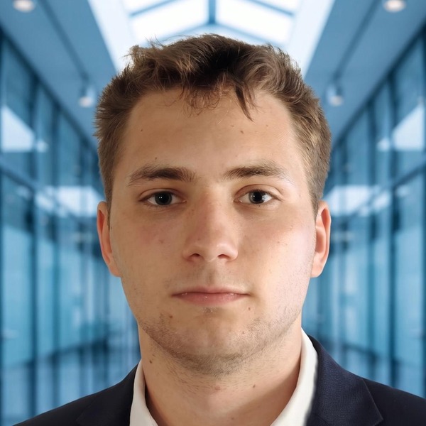 Szanyi-Feri Bence